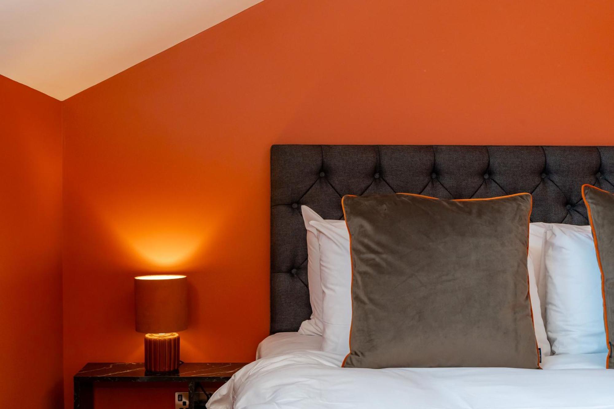 Dragon Suites Luxury Apartments At 9 Albyn Place Edimburgo Esterno foto